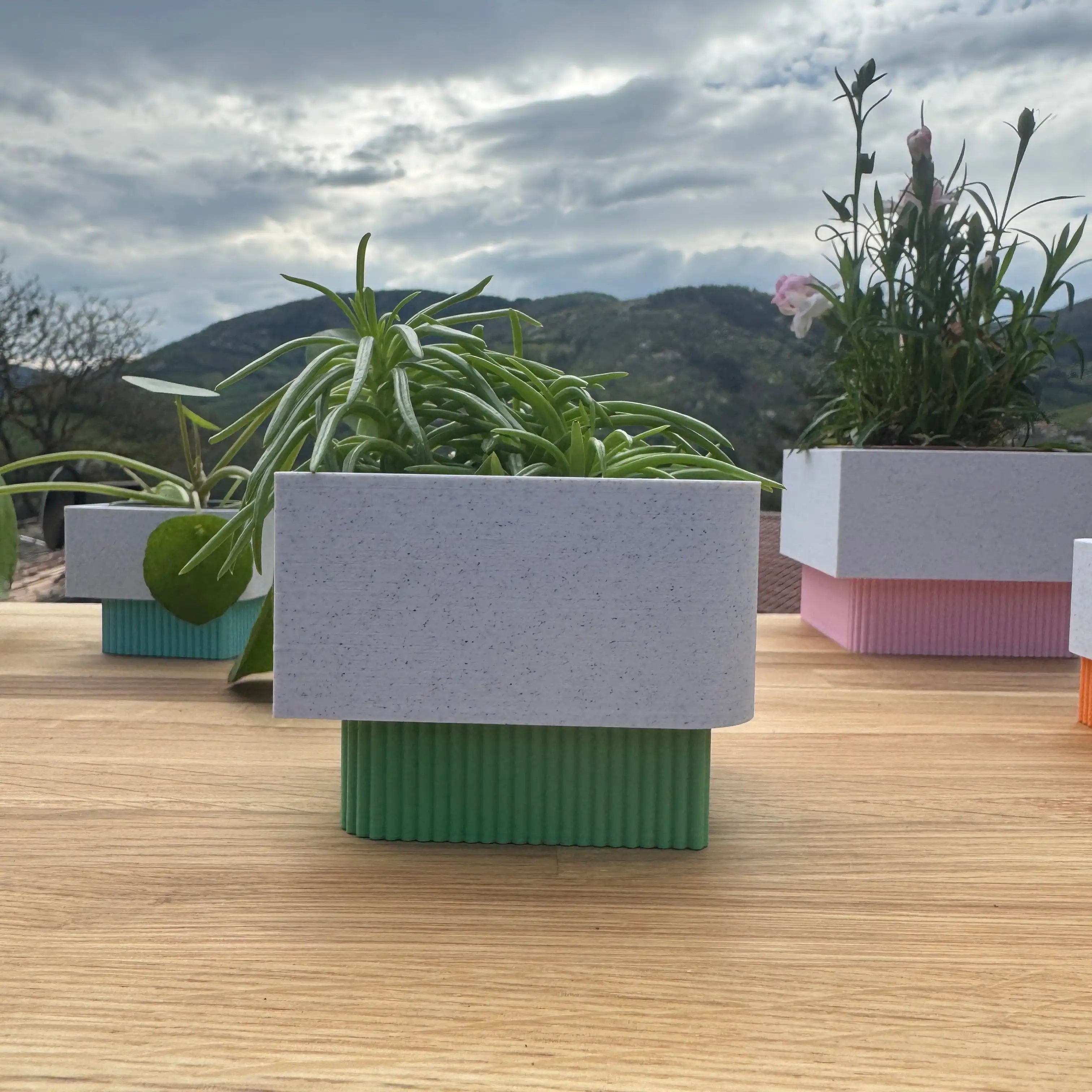 Cache-pot mural vert made in France de fabrication artisanale