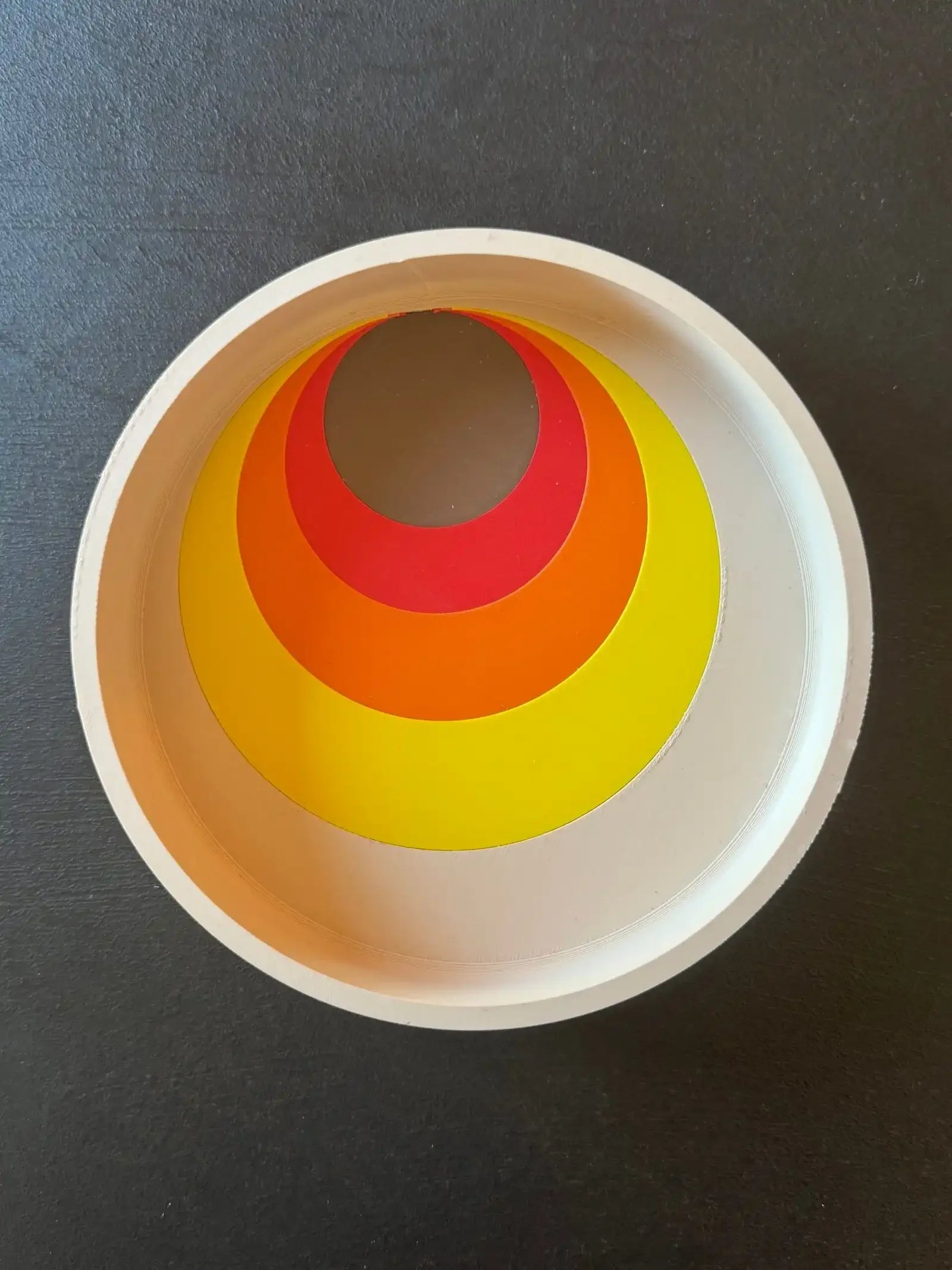 Vide poche rétro coloré style année 70 en matériaux biodégradable