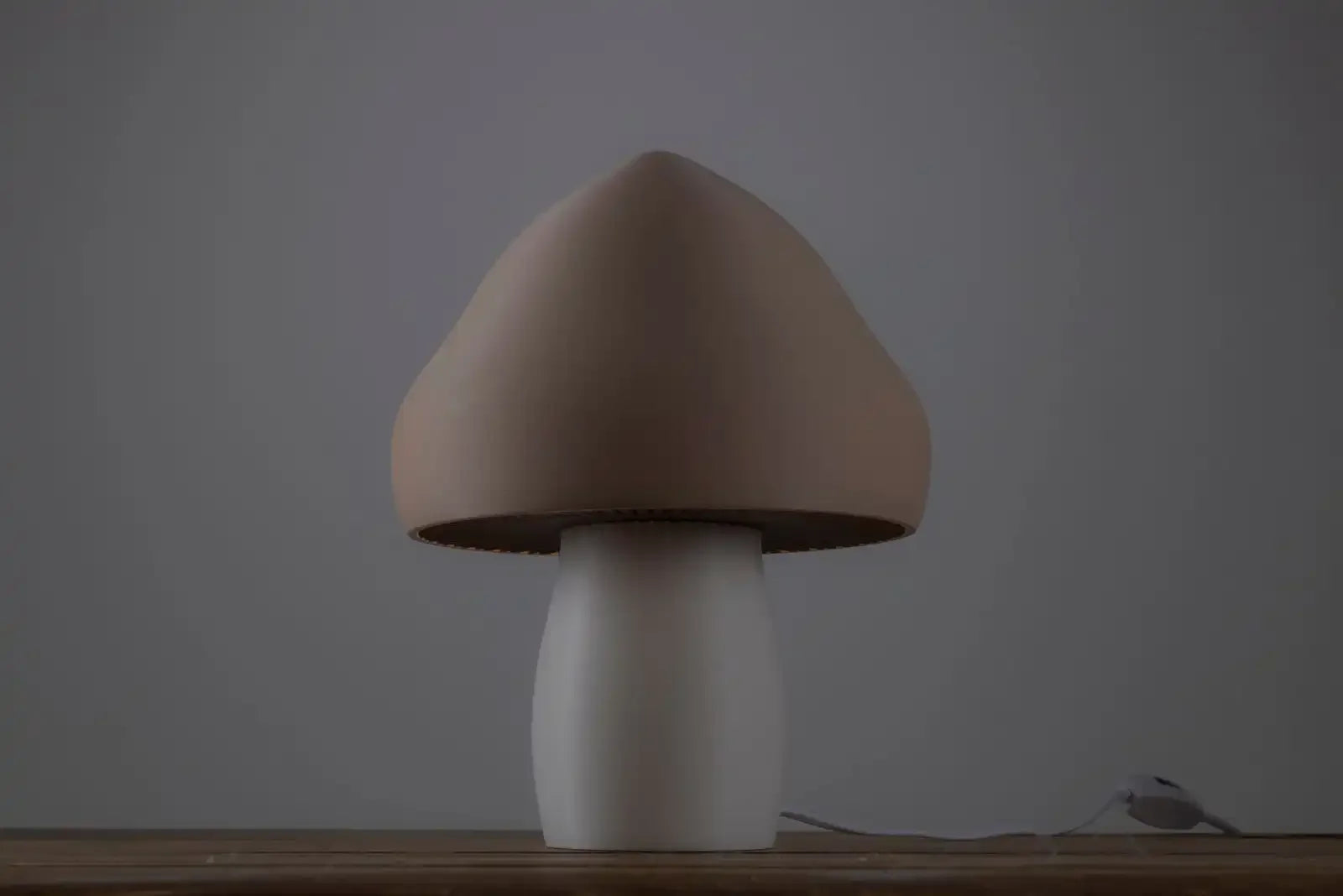 lampe champignon beige de fabrication artisanale en France