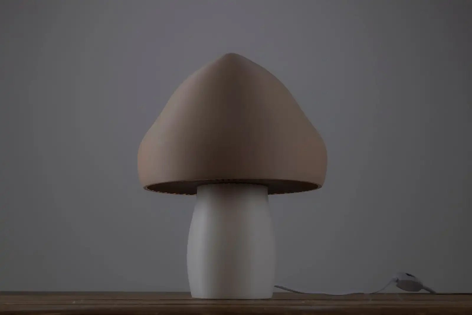 lampe champignon beige de fabrication artisanale en France