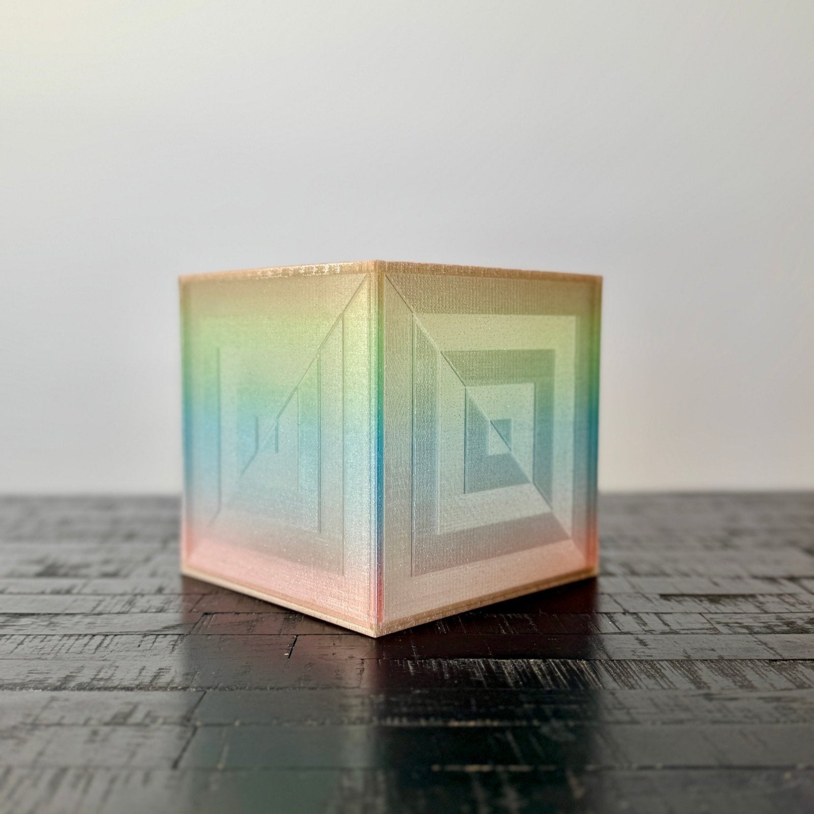 La lampe cube arc-en-ciel sans plastique